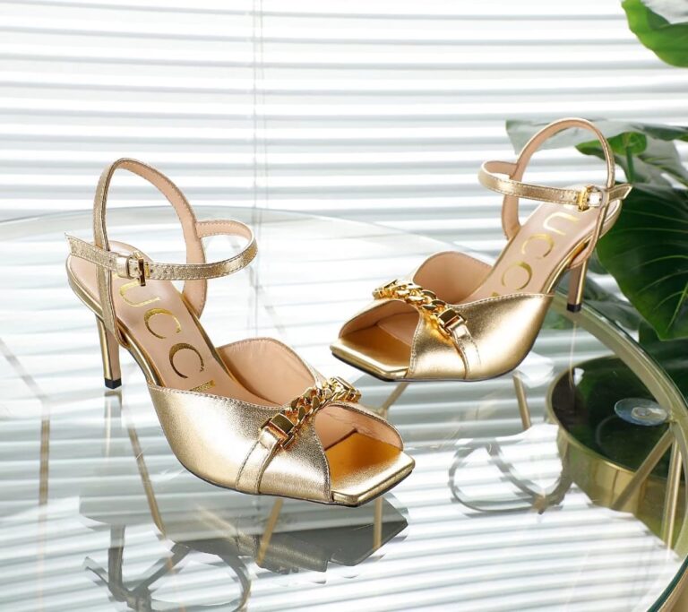 Gucci Metal Chain Stiletto Heels Flip Flop Fish Mouth Sandals Gold - Image 4