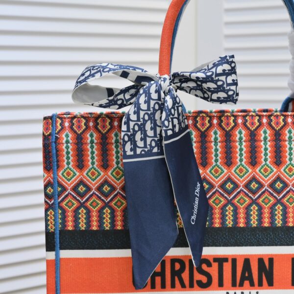 Dior Personalized Large Book Tote Canvas Embroidery Dark Multicolor - Image 4