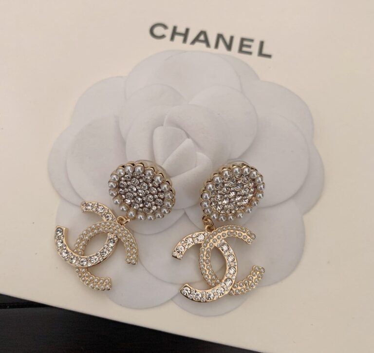 Chanel Cc Earrings - Image 3