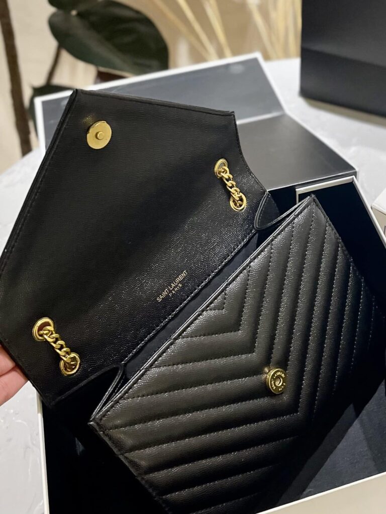 Saint Laurent Cassandre Matelassé Envelope Chain Wallet In Grain De Poudre Embossed Leather 695108Bow011000 - Image 9