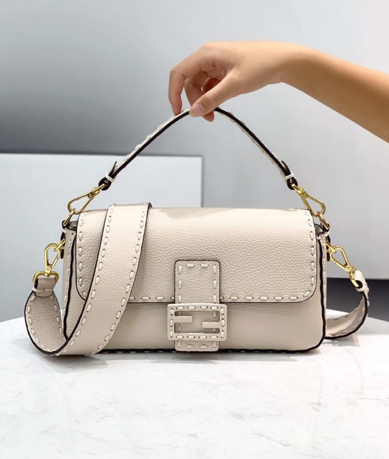 Fendi Baguette White 8Br600Ah95F0Vwm - Image 2
