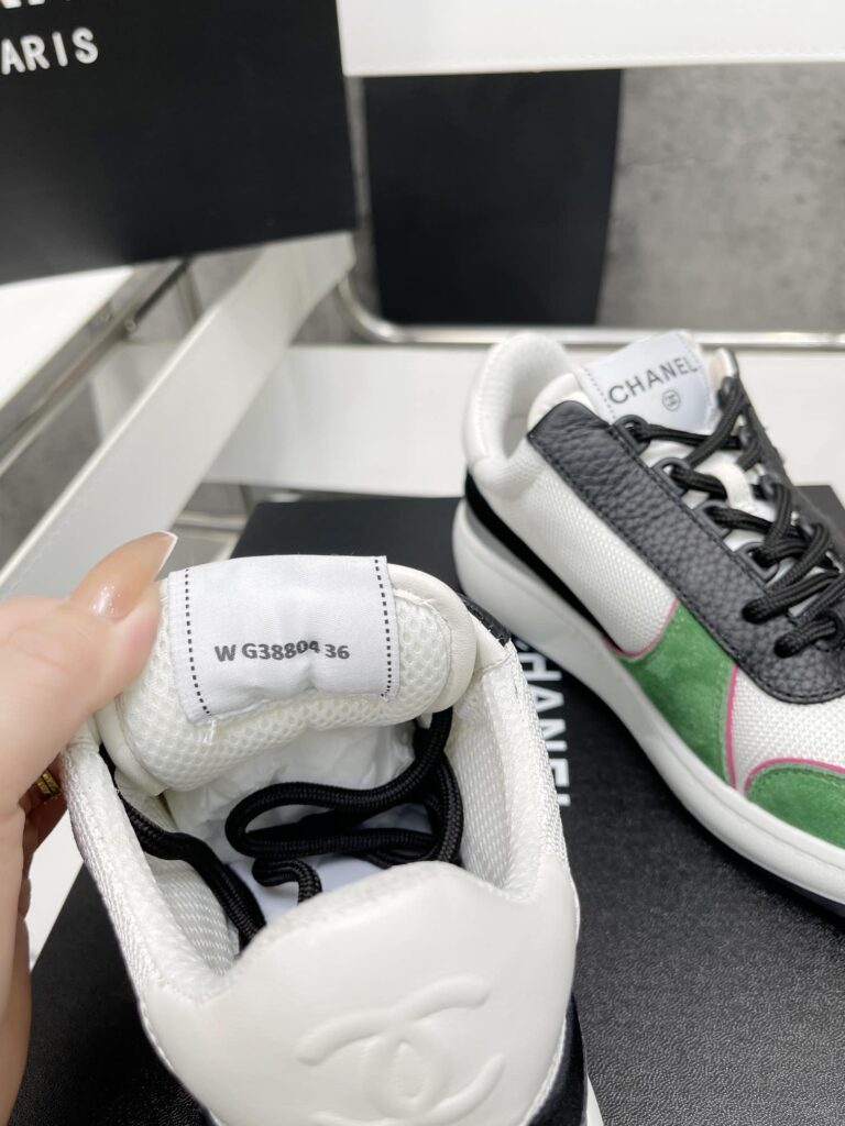 Chanel Trainer Sneakers White And Green G38803 - Image 3