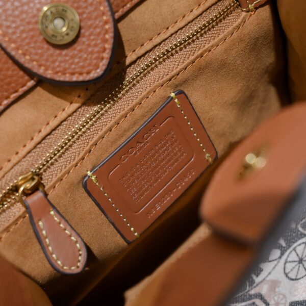 Coach Field Tote With Horse And Carriage Print And Carriage Badge Beige C8456 - Image 3