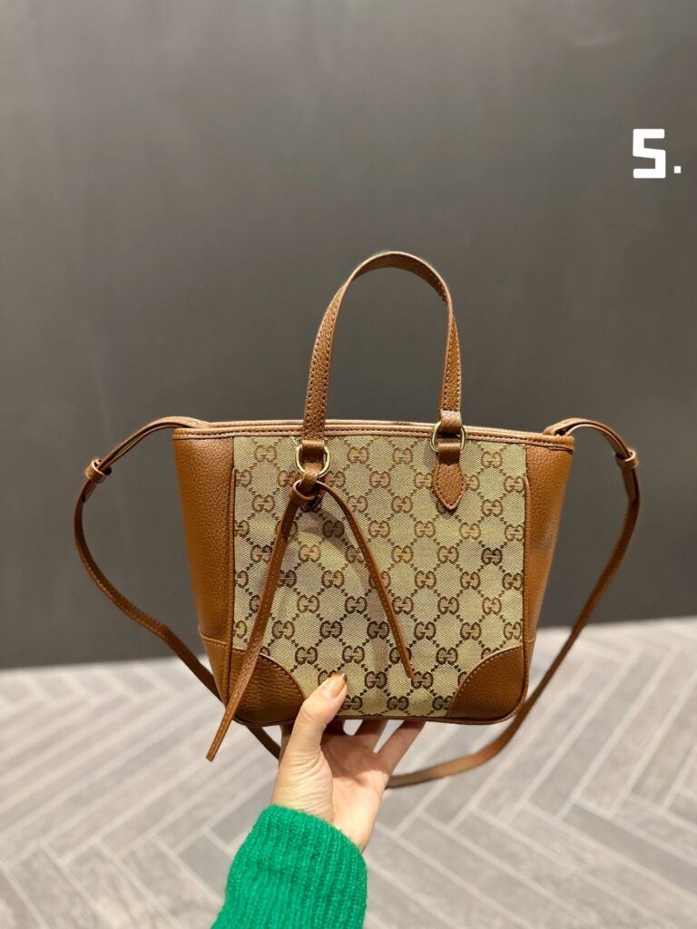 Gucci Bree Tote Gg Supreme Small Beige 20Cm - Image 8