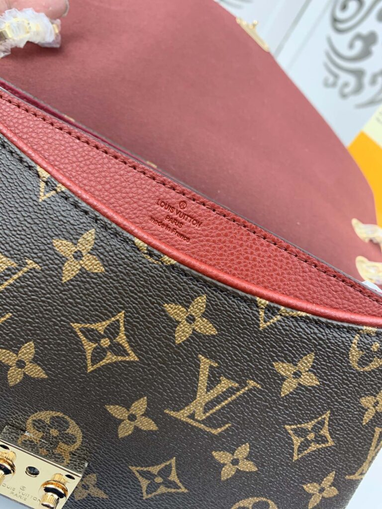 Louis Vuitton Pallas Chain Canvas Monogram Shoulder Bag - Image 4