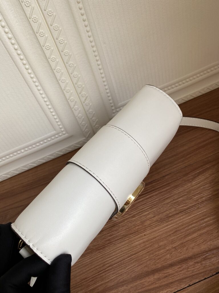 Louis Vuitton Lv Pont 9 White M55950 - Image 4