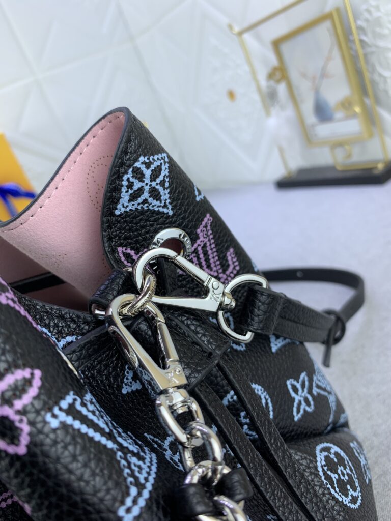 Louis Vuitton Bella Black 22Cm M21096 - Image 7