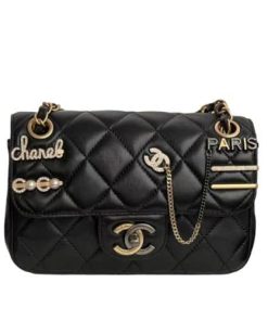 Chanel 22C Quilted Lucky Charm Black 20Cm