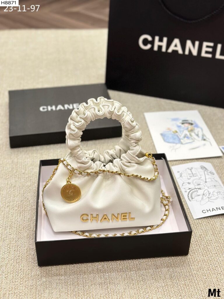 Chanel Bucket Bag With Circle Top Handle White 20Cm - Image 2