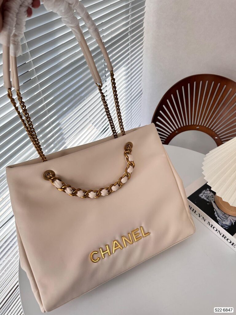 Chanel Tote Bag With Chain Beige 40Cm - Image 3