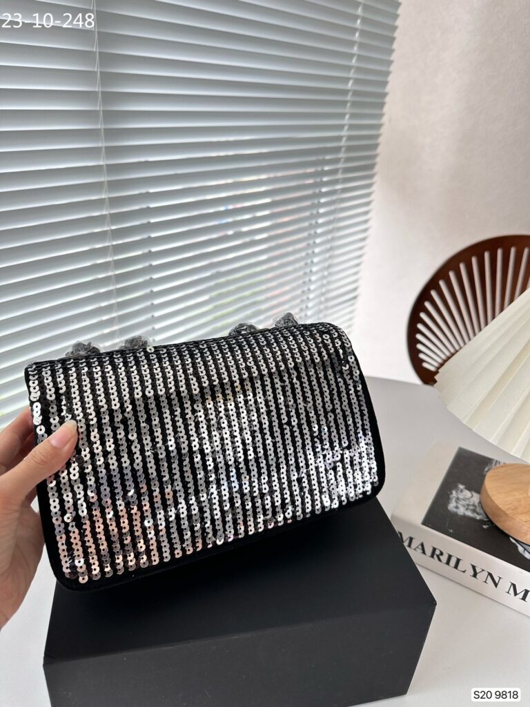 Chanel Sequin Flap Bag Black 24Cm - Image 8
