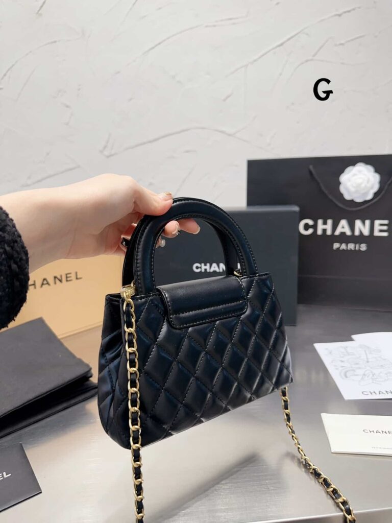 Chanel Small Kelly Shopper With Gold Hardware Black 19Cm - Image 8