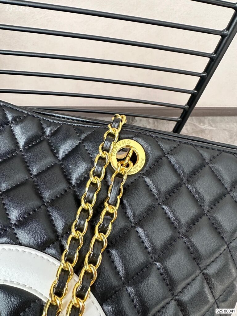 Chanel Cc Shopping Bag With Chain Lambskin Leather Black And White 32Cm - Image 7