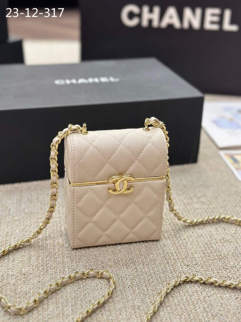 Chanel Small Box With Chain Gold Hardware Beige 13Cm - Image 2