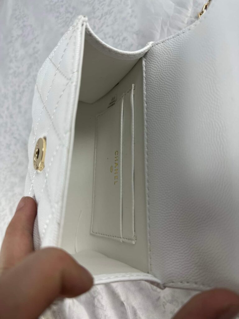 Chanel Top Handle Clutch With Chain In Caviar White 15Cm - Image 2