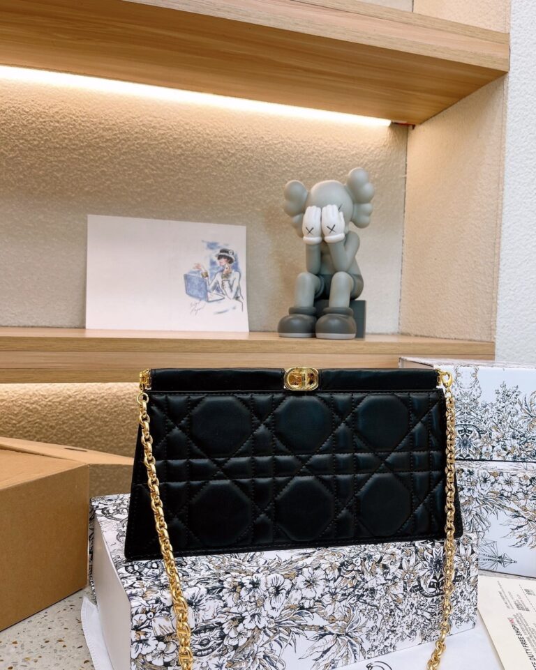 Dior Caro Colle Noire Clutch With Chain Black Cannage Lambskin 28Cm S5166Udbbm900 - Image 2