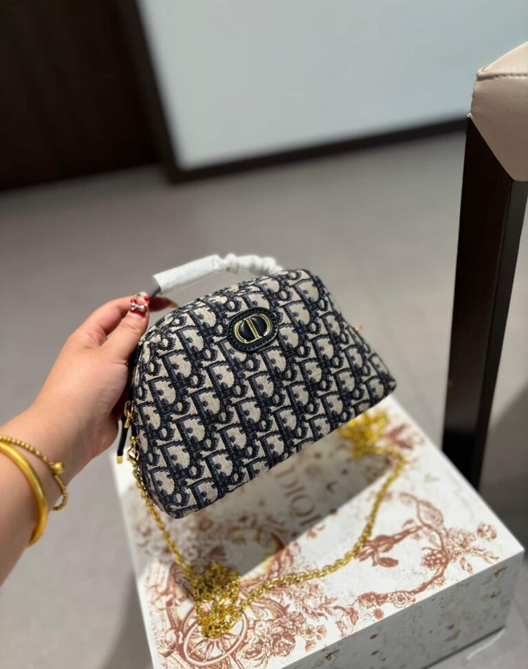 Dior Mini 30 Montaigne D-Cosy Bag Black 20Cm S2169Utzq M928 - Image 3