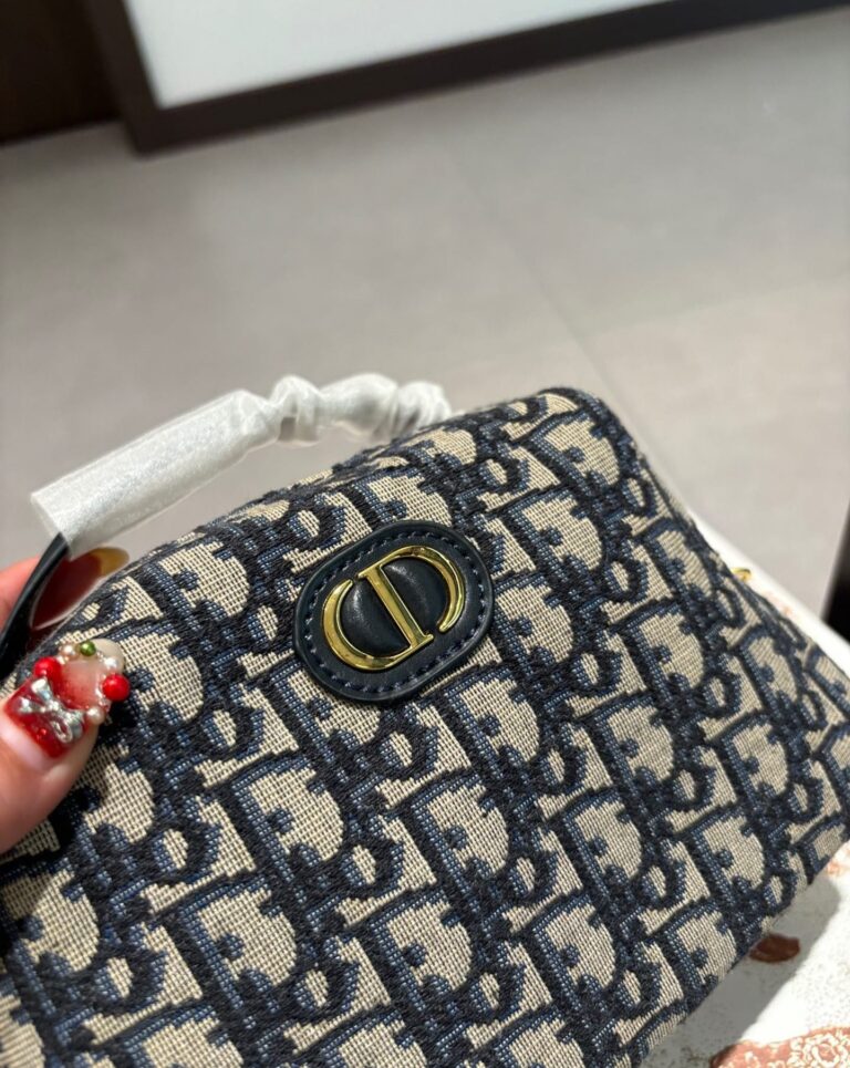 Dior Mini 30 Montaigne D-Cosy Bag Black 20Cm S2169Utzq M928 - Image 7