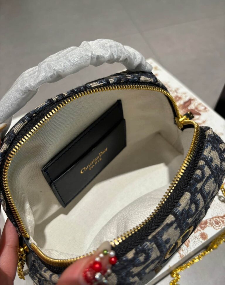 Dior Mini 30 Montaigne D-Cosy Bag Black 20Cm S2169Utzq M928 - Image 10