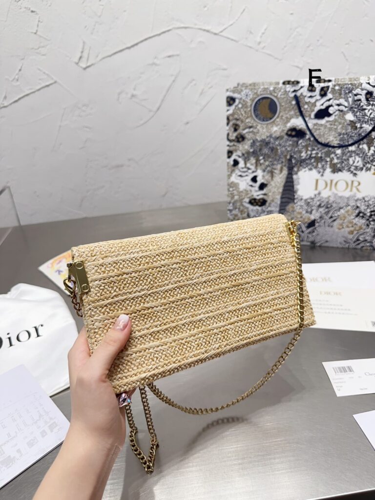 Dior 30 Montaigne Clutch Bag Beige In Wicker 24Cm - Image 3