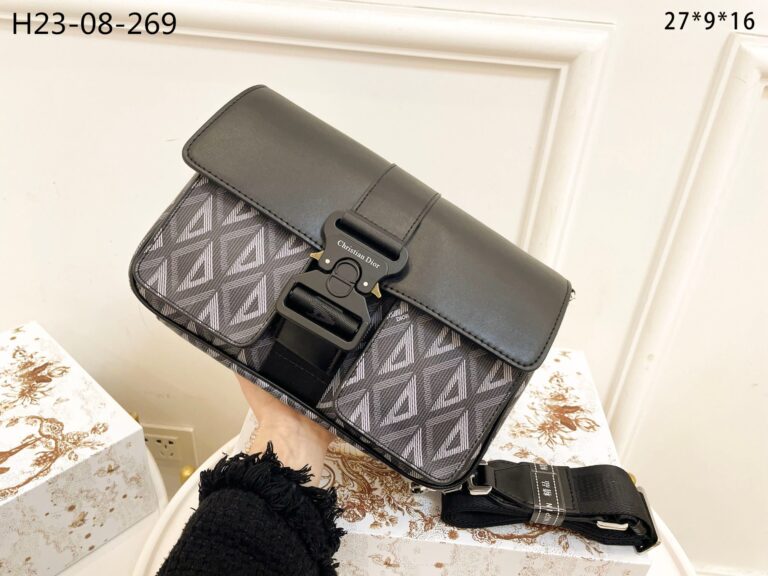 Dior Hit The Road Shoulder Bag Diamond Cd Black 27Cm - Image 3