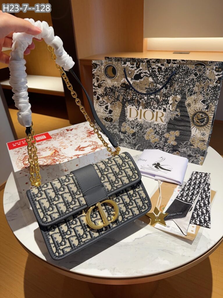 Dior 30 Montaigne Chain Bag Blue Dior Oblique Jacquard 24Cm M9208Utzq M928 - Image 3