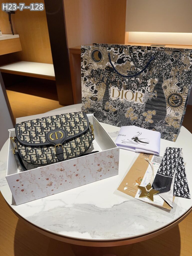 Dior Bobby East-West Bag Blue Dior Oblique Jacquard 22Cm M9327Utzq M928 - Image 3