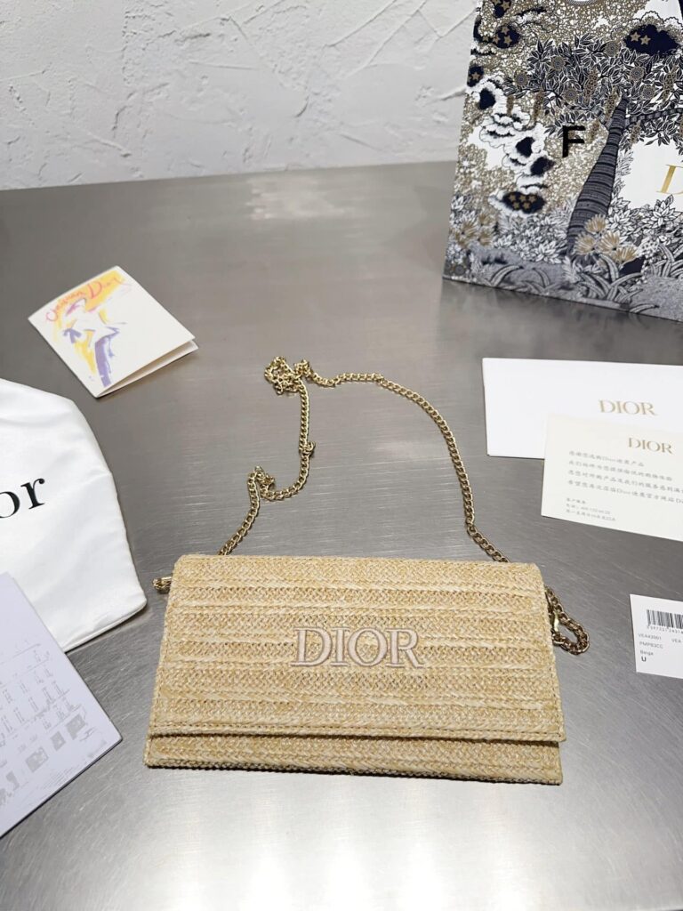 Dior 30 Montaigne Clutch Bag Beige In Wicker 24Cm - Image 4