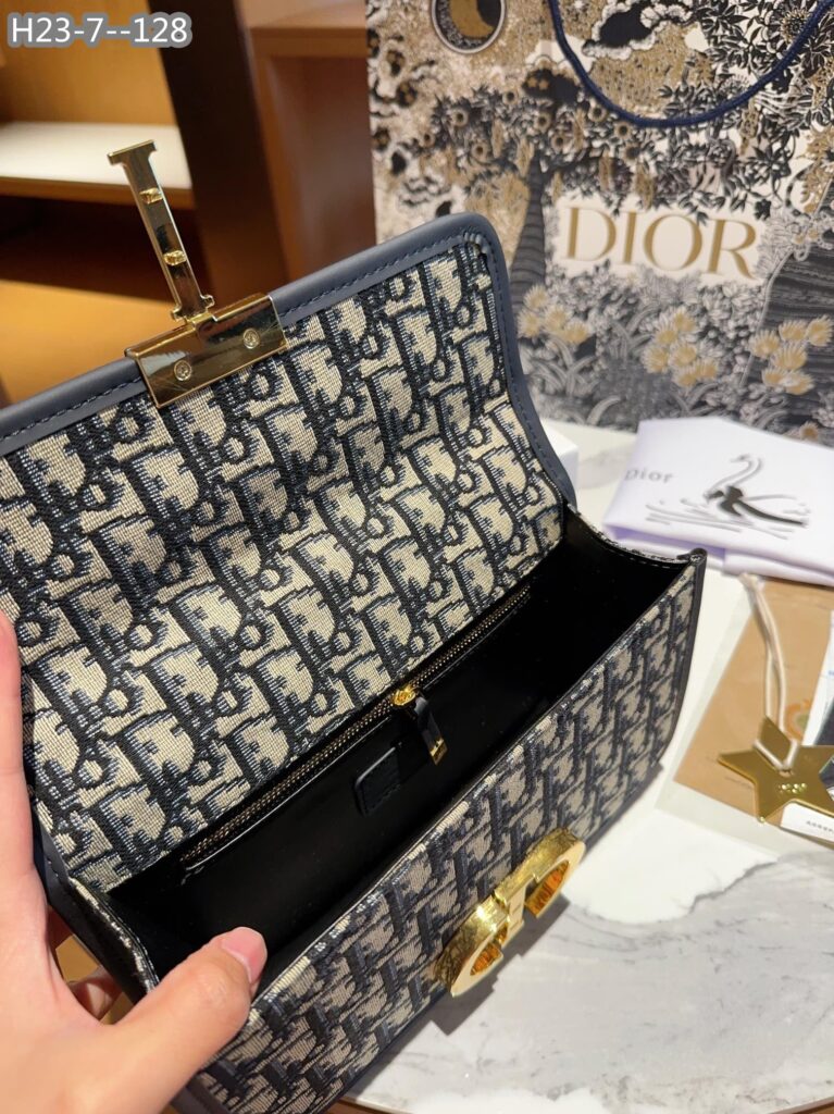 Dior 30 Montaigne Chain Bag Blue Dior Oblique Jacquard 24Cm M9208Utzq M928 - Image 10