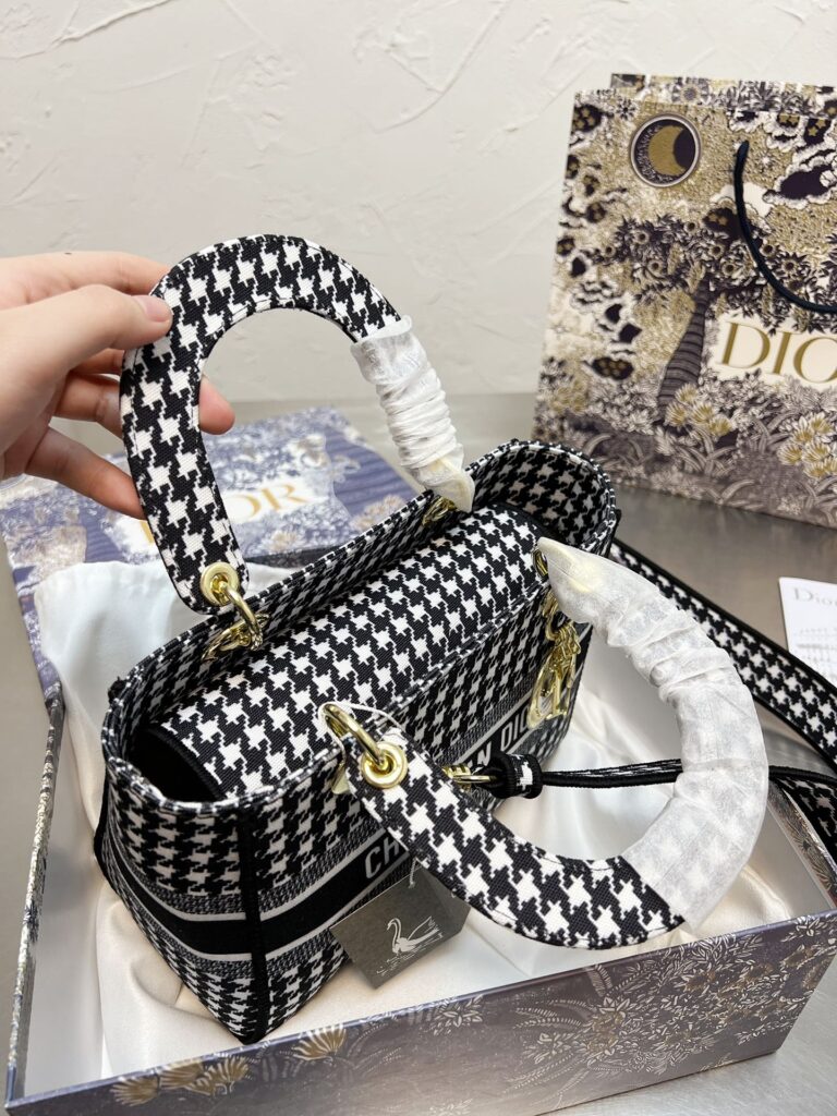 Dior Lady D-Lite Bag Houndstooth Embroidery Black 24Cm - Image 7