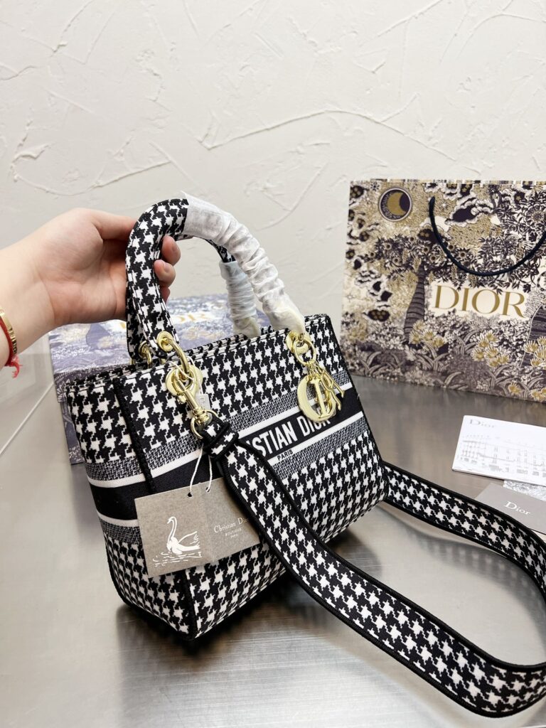 Dior Lady D-Lite Bag Houndstooth Embroidery Black 24Cm - Image 4