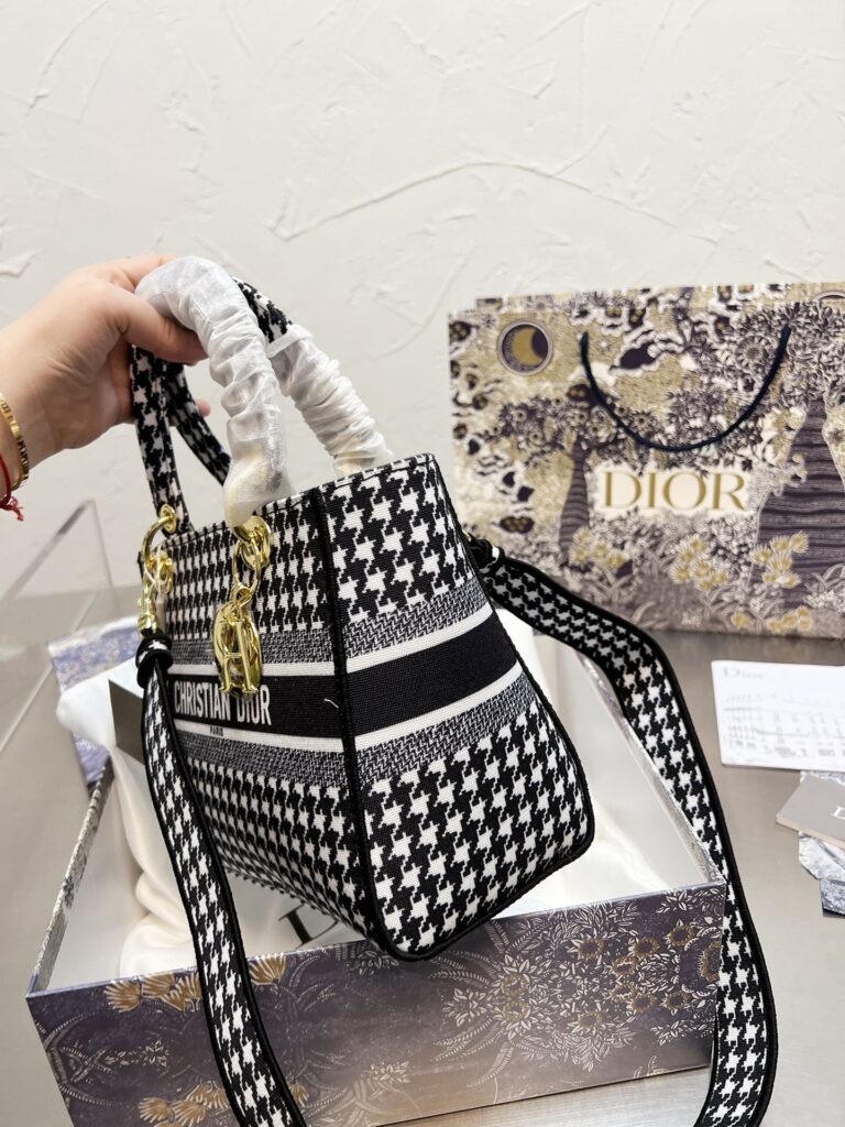 Dior Lady D-Lite Bag Houndstooth Embroidery Black 24Cm - Image 2