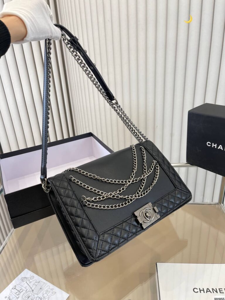 Chanel Boy Reverso Flap Bag With Chain Details Black 28Cm - Image 6