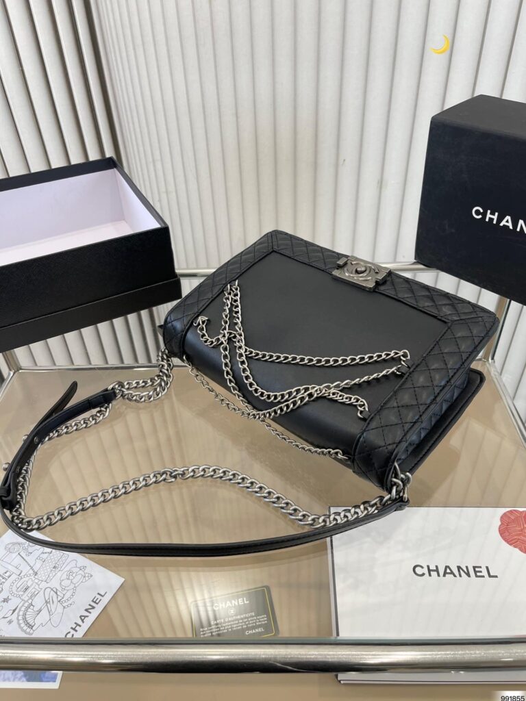 Chanel Boy Reverso Flap Bag With Chain Details Black 28Cm - Image 3