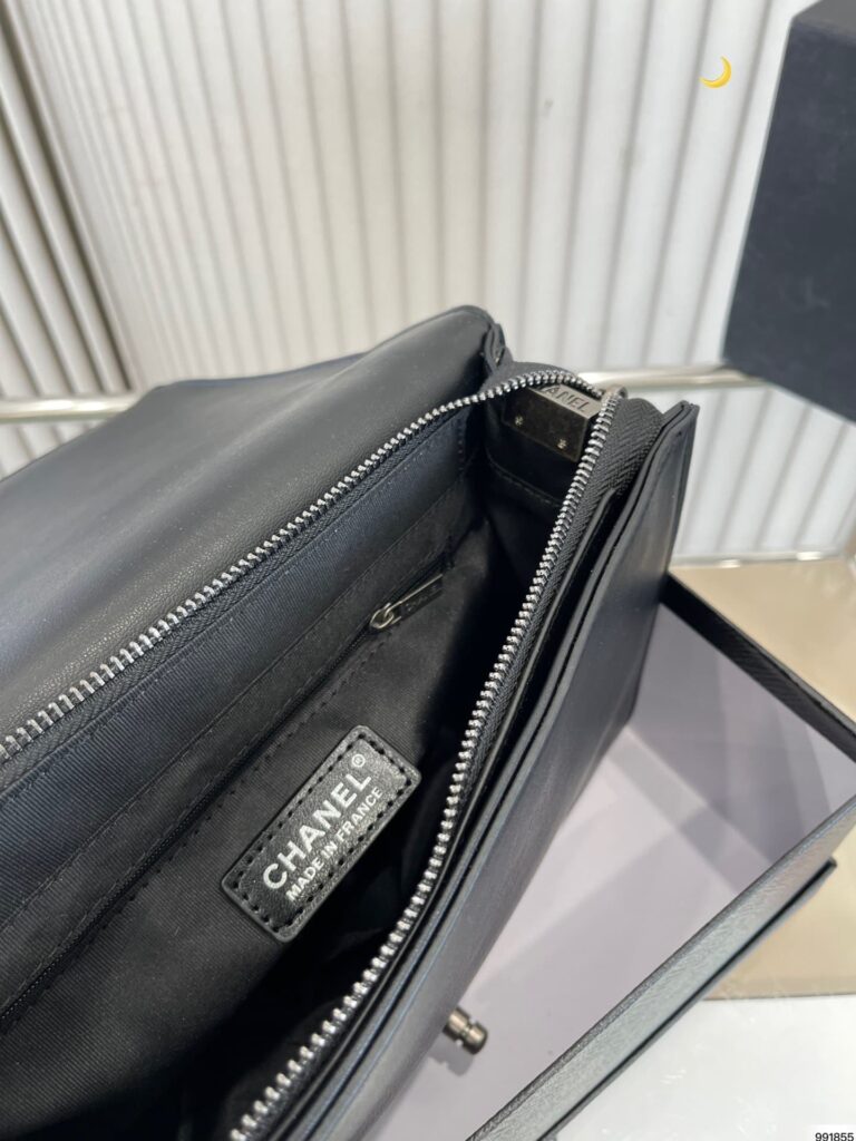 Chanel Boy Reverso Flap Bag With Chain Details Black 28Cm - Image 2