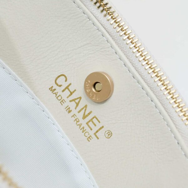 Chanel Handbag Gold Tone Metal White 20Cm - Image 2