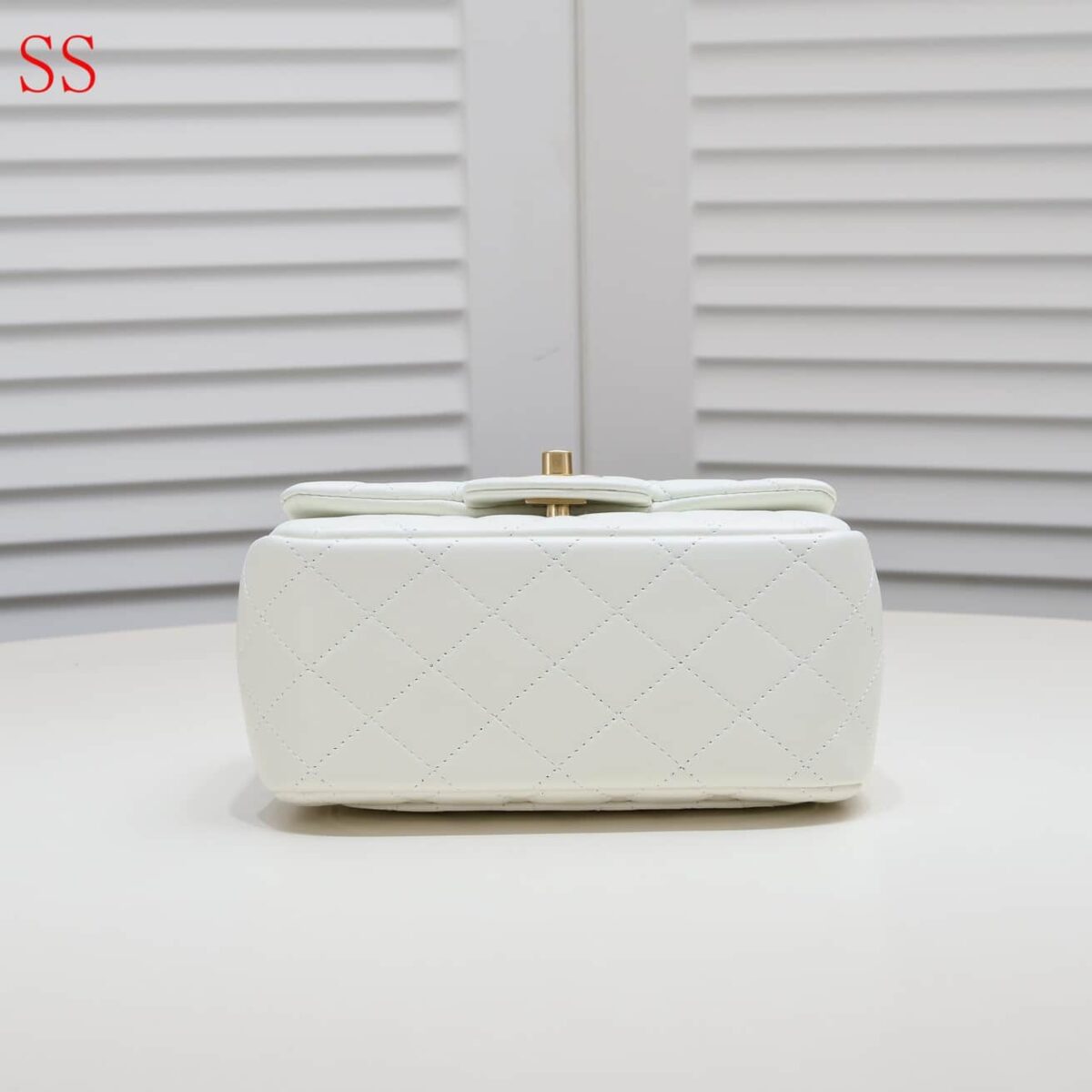 Chanel Mini Flap Bag With Flower Chain White 18Cm - Image 5