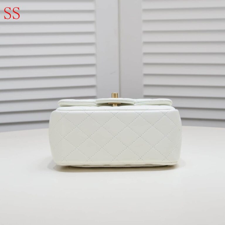 Chanel Mini Flap Bag With Flower Chain White 18Cm - Image 5