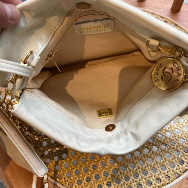 Chanel 22 Small Handbag Black White Gold Tone Metal 19Cm As3980 B16652 Ny081 - Image 3