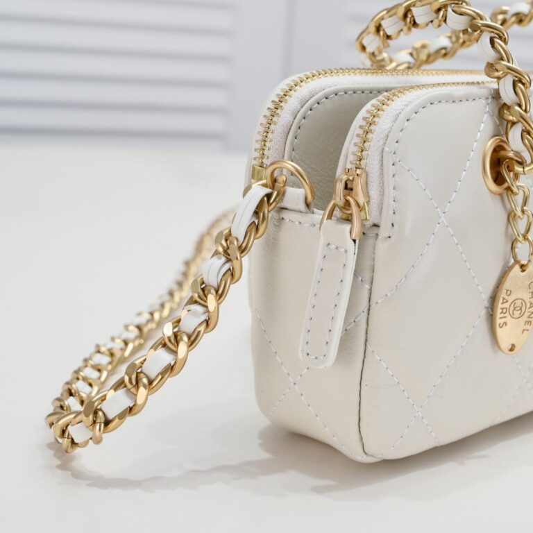 Chanel Handbag Gold Tone Metal White 20Cm - Image 4