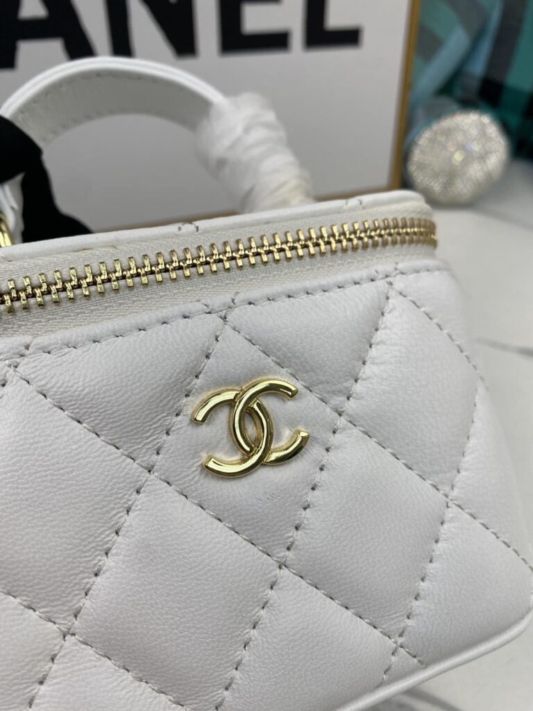 Chanel Mini Vanity With Chain Gold White 11Cm Cnv023 - Image 8