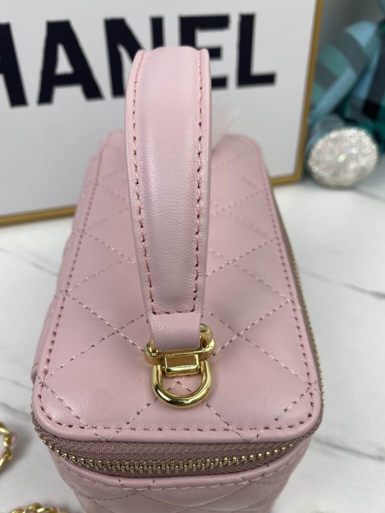 Chanel Rectangular Vanity With Chain Pink 17Cm - Image 6