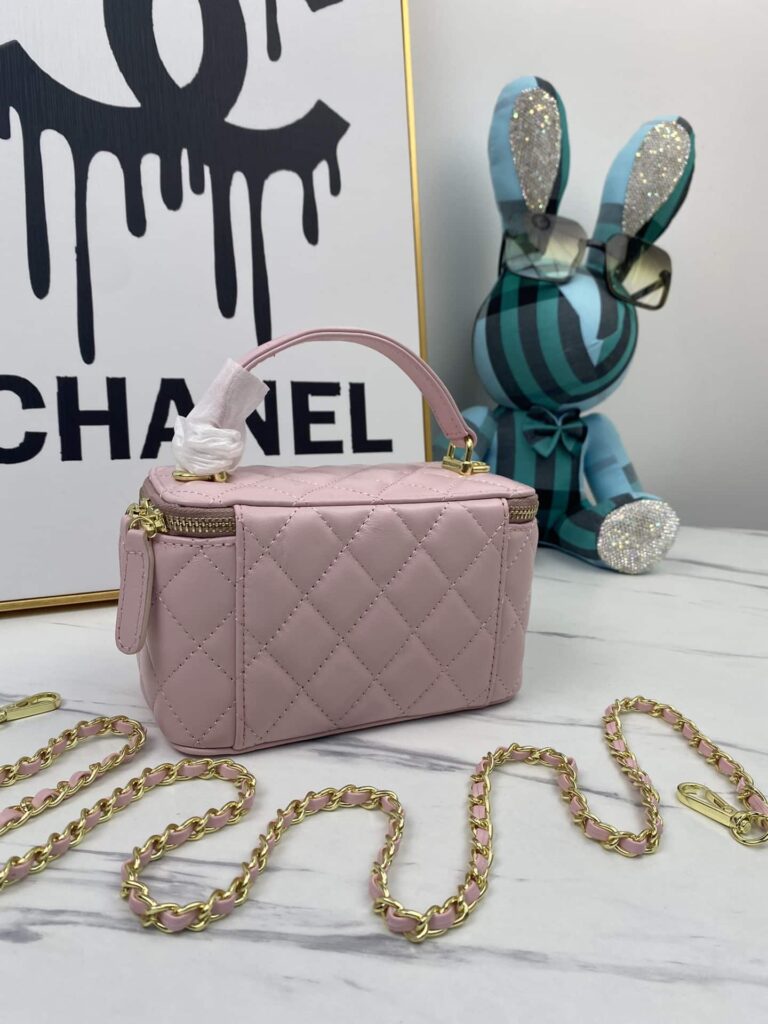 Chanel Rectangular Vanity With Chain Pink 17Cm - Image 8