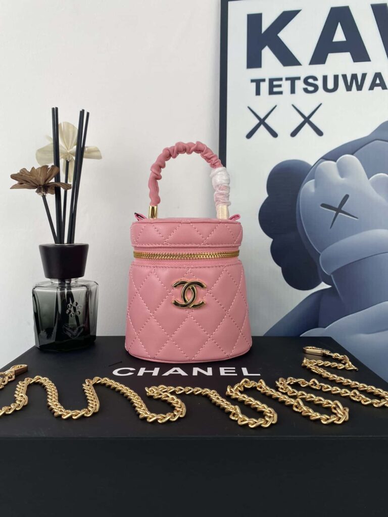 Chanel Vanity Chain Shoulder Shoulder Bag Pink 13Cm - Image 8