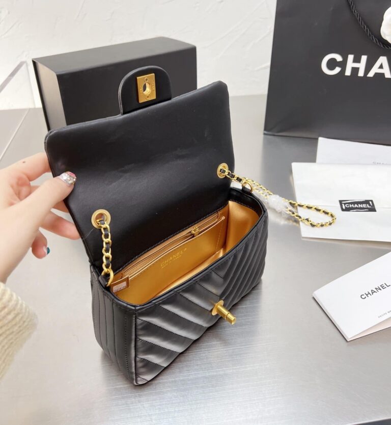 Chanel Lambskin Chevron Quilted Mini Rectangular Flap Black 19Cm - Image 10