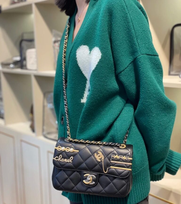 Chanel Quilted Lambskin Mini Coco Clips Flap Gold And Ruthenium Hardware Black 20Cm - Image 2