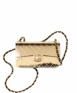 Chanel Flap Bag Gold Metal 18Cm