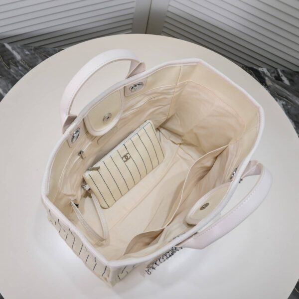 Chanel Large Shopping Bag Cream 39Cm A66941 - Image 8