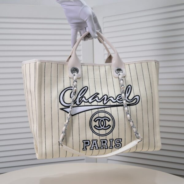 Chanel Large Shopping Bag Cream 39Cm A66941 - Image 9