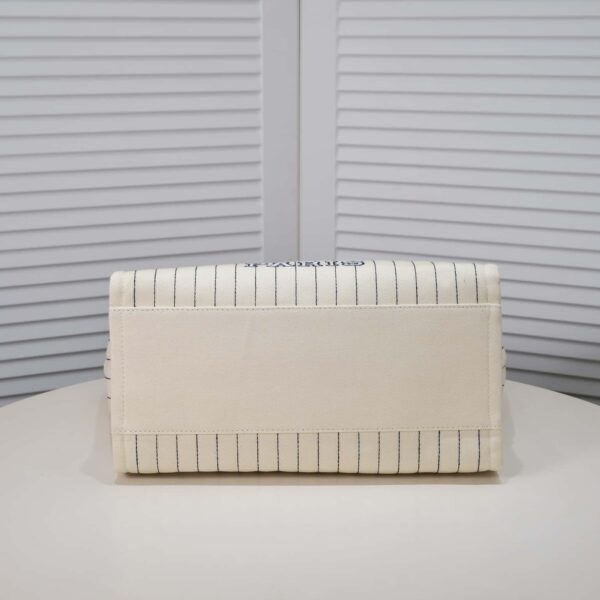 Chanel Large Shopping Bag Cream 39Cm A66941 - Image 2